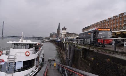 Neu in Düsseldorf: Vom Bus auf’s&nbsp;Boot