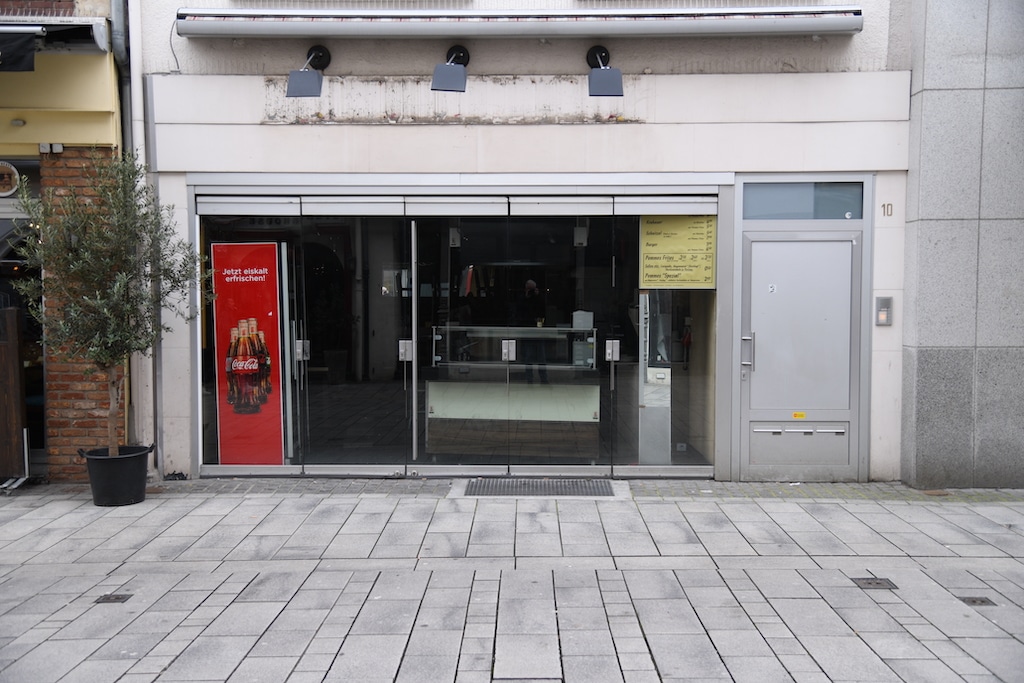 Die ehemalighe "Die Bratwurst" in der Bergerstraße Foto: LOKALBÜRO Die ehemalighe "Die Bratwurst" in der Bergerstraße Foto: LOKALBÜRO