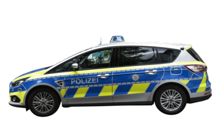 Polizei und OSD lösen Party am Rathausufer auf