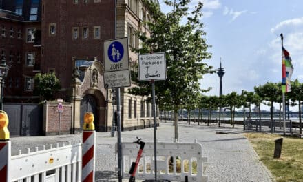 Neuregelung für E‑Scooter-Nutzung an der Rheinuferpromenade erweitert