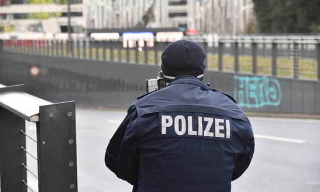 Tempokontrollen an Düsseldorfer Schulen: Über 2.700 Temposünder erwischt