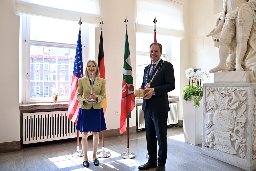 Austaus von Gastgeschenken Foto: LOKALBÜRO