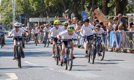 Diesjähriger Höhepunkt des Kinderradwettbewerbs Petit Départ beim Radrennen “Rund um die&nbsp;Kö”