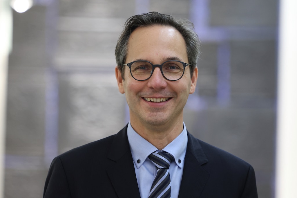 Dr. Sebastian Veelken ist neuer Leiter des Ordnungsamtes,(c)Landeshauptstadt Düsseldorf / David Young Dr. Sebastian Veelken ist neuer Leiter des Ordnungsamtes,(c)Landeshauptstadt Düsseldorf / David Young