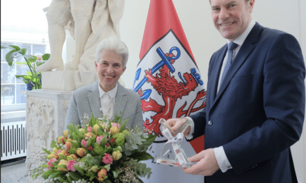 Dr. Marie-Agnes Strack-Zimmermann mit Rathaus-Empfang aus der Düsseldorfer Kommunalpolitik verabschiedet