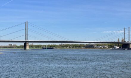 Schock für Rheinbahn: Theodor-Heuss-Brücke wird gesperrt