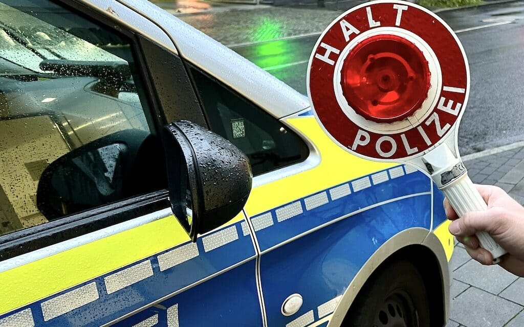 Schwerer Verkehrsunfall in Heerdt – Polizei ermittelt wegen Unfallflucht