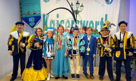 Grandiose Kinderprinzenpaar Kürung in Kaiserswerth
