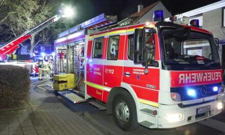 Zwei Brände in Düsseldorf: Feuerwehr verhindert Schlimmeres