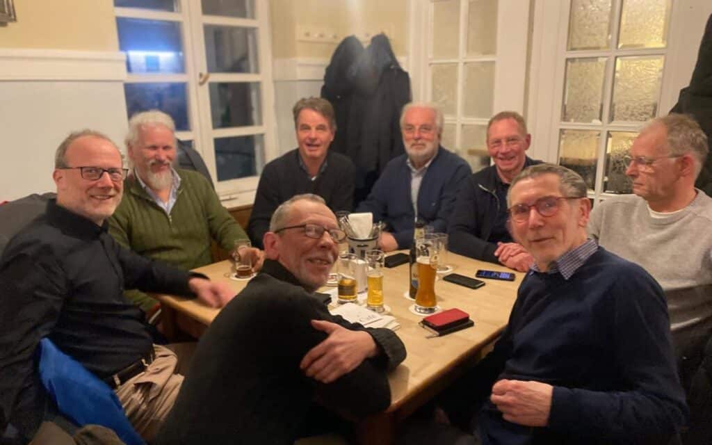 v.l. David May, Peter Kramm, Jens Baganz, Karl Döhler, Volker Dombei, Michael Büsselmann, Peter Lancashire, Michael Kiefer, es fehlt: Alexander Hartmann Foto: Privat