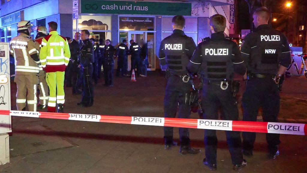 Mehrere Verletzte - Großer Polizei- und Rettungsdiensteinsatz ©Patrick Schüller