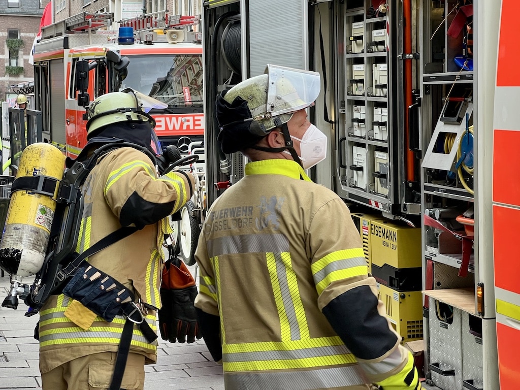 Feuerwehr Düsseldorf am Sonntag im Dauereinsatz © Lokalbüro