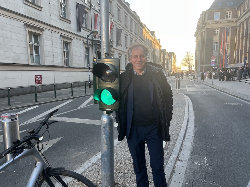 Verkehrsdezernent Jochen Kral  überzeugte sich selber vor Ort © Lokalbüro