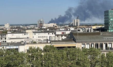 Großbrand in Erkrath – Feuerwehr Düsseldorf leistet überörtliche Hilfe