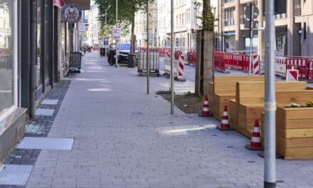 Straßenbauarbeiten: Lärmoptimierter Asphalt für Friedrichstraße und Bachstraße