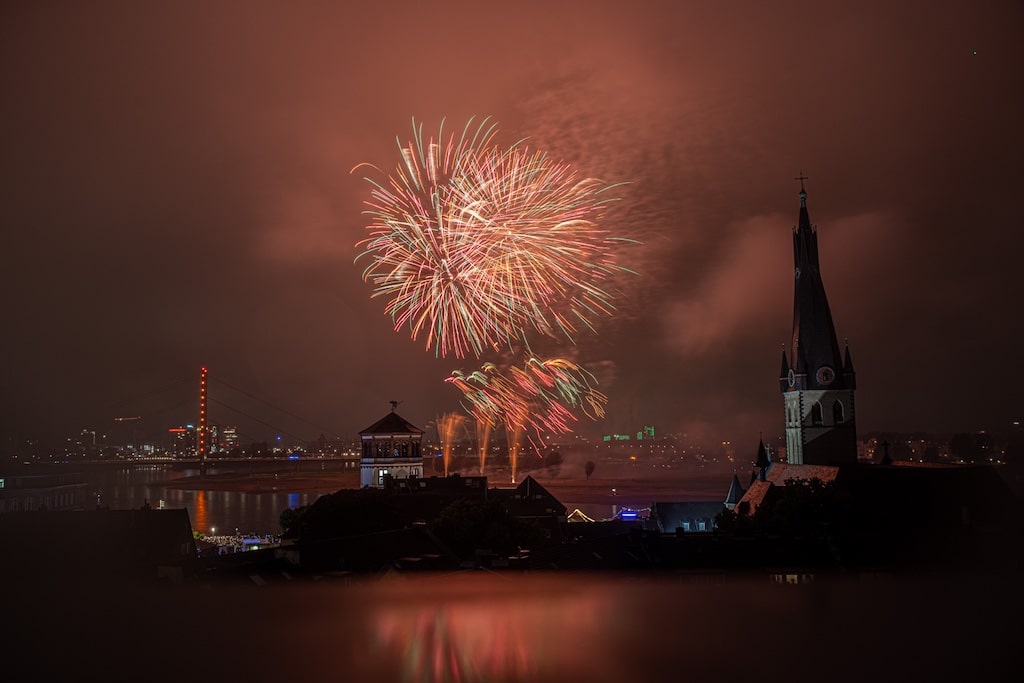 Das Feuerwerk bleibt © Lokalbüro