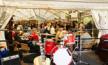 5 Millionen Besucher, 50 Jahre Kult: Der Trödelmarkt Aachener Platz feiert Geburtstag