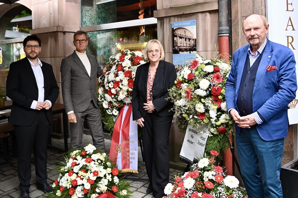 Adis Selimi, Vorsitzender der SPD Düsseldorf, Josef Hinkel, Bürgermeister der Landeshauptstadt Düsseldorf, Sigrid Wolf, Vorsitzende des DGB Düsseldorf und Dr. Reinhold Hahlheg Baas der Düsseldorfer Jonges © Lokalbüro
