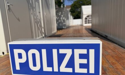 Kirmeswache steht bereit: Polizei Düsseldorf sorgt für Sicherheit auf der Rheinkirmes