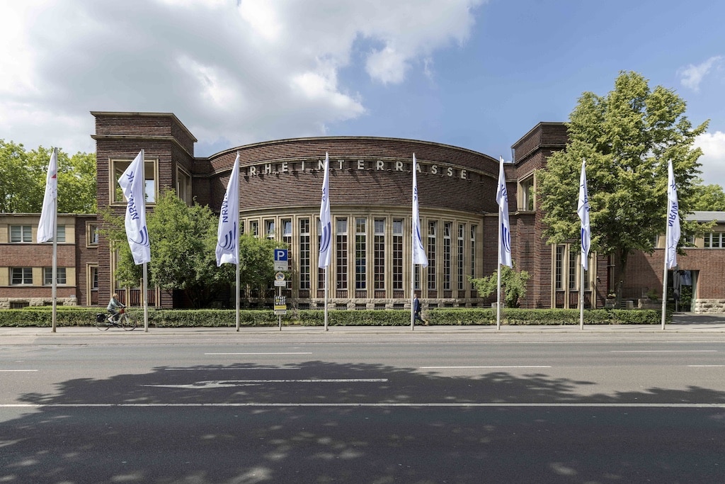 Düsseldorfer Rheinterrasse © D.Live / Kenny Beele